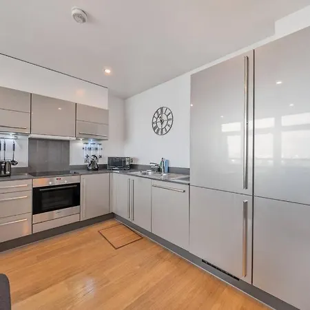 Great 2 Bed Flat With City View London Exterior foto